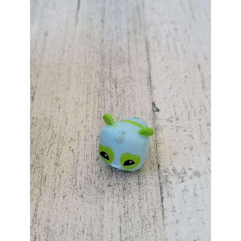 Mini blue green Panda bear animal zoo toy figure